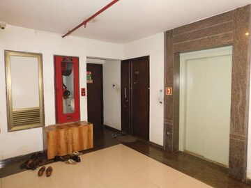 Room in 2 BHK Apartment at Runwal Symphony, Santacruz East – for Rent