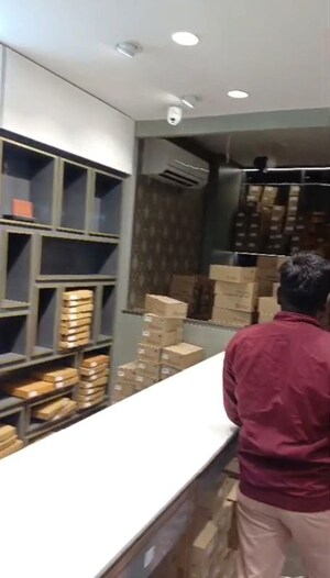  Showroom For Rent in Golpark