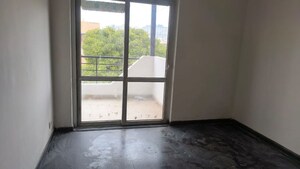 Room in 4 BHK Apartment at BPTP Parkland Pride, Sector 77 – for Rent