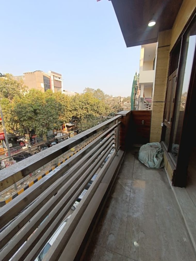 Balcony, govindpuri 3 Bedroom 850 Sq.Ft. Builder Floor In Govindpuri Delhi 10011087