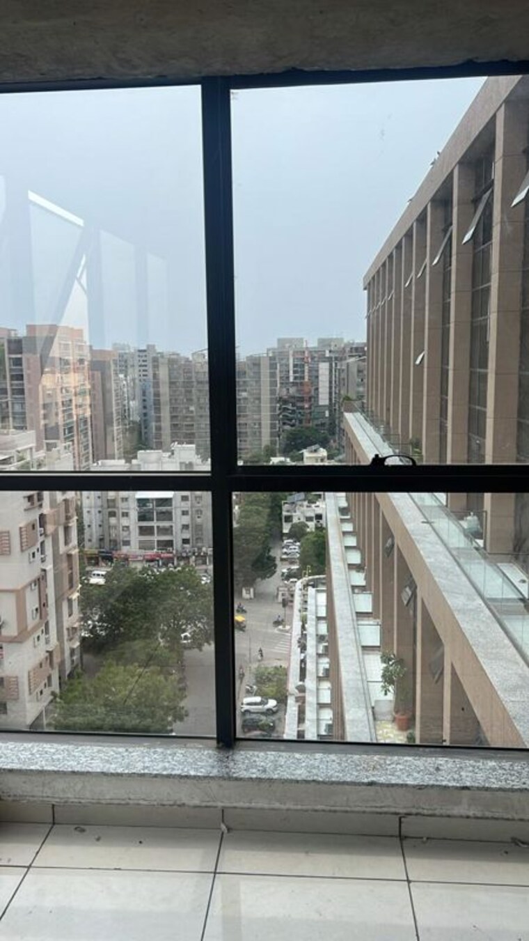 Exterior View, ratnanjali-solitaire Commercial Office Space 1836 Sq.Ft. In Satellite Ahmedabad 10011098