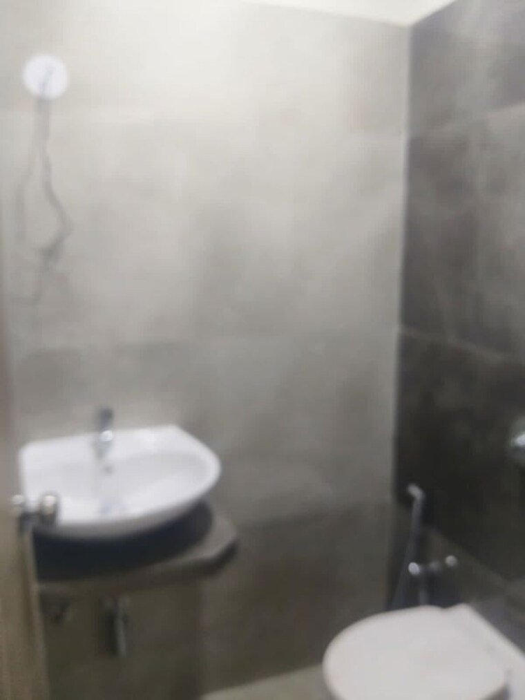 Bathroom, arkade-pearl 1 Bedroom 300 Sq.Ft. Apartment In Vile Parle East Mumbai 10002102
