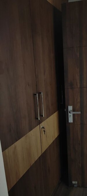 Furnished Amenities in 3 BHK Apartment at M3M Capital, Sector 113 – for Sale