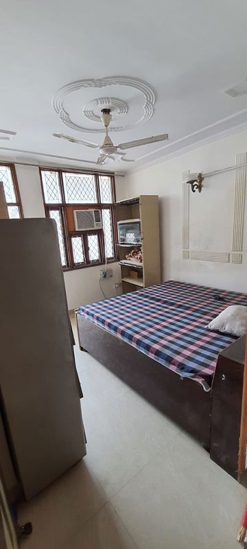 2 BHK + Extra Room Builder Floor For Rent in East Of Kailash