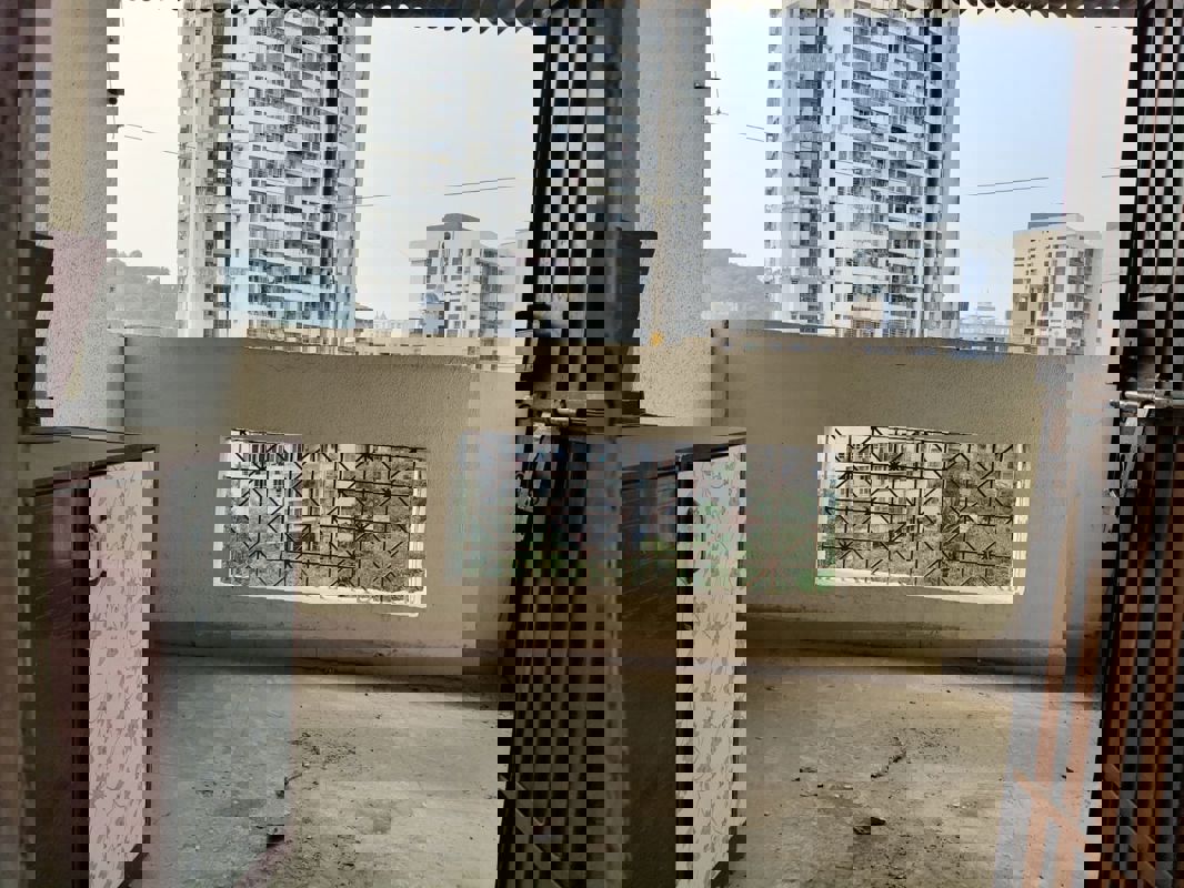 3 BHK 1000 Sq.Ft. Apartment in Cosmos Regency Kavesar