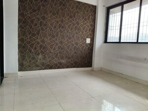 Room in 3 BHK Apartment at Cosmos Regency Kavesar, Kavesar – for Rent