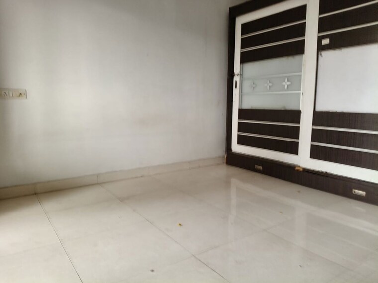 Room, cosmos-regency-kavesar 3 Bedroom 1000 Sq.Ft. Apartment In Kavesar Thane 10011130