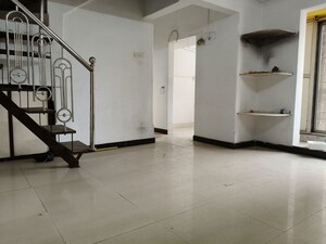 Room in 3 BHK Apartment at Cosmos Regency Kavesar, Kavesar – for Rent