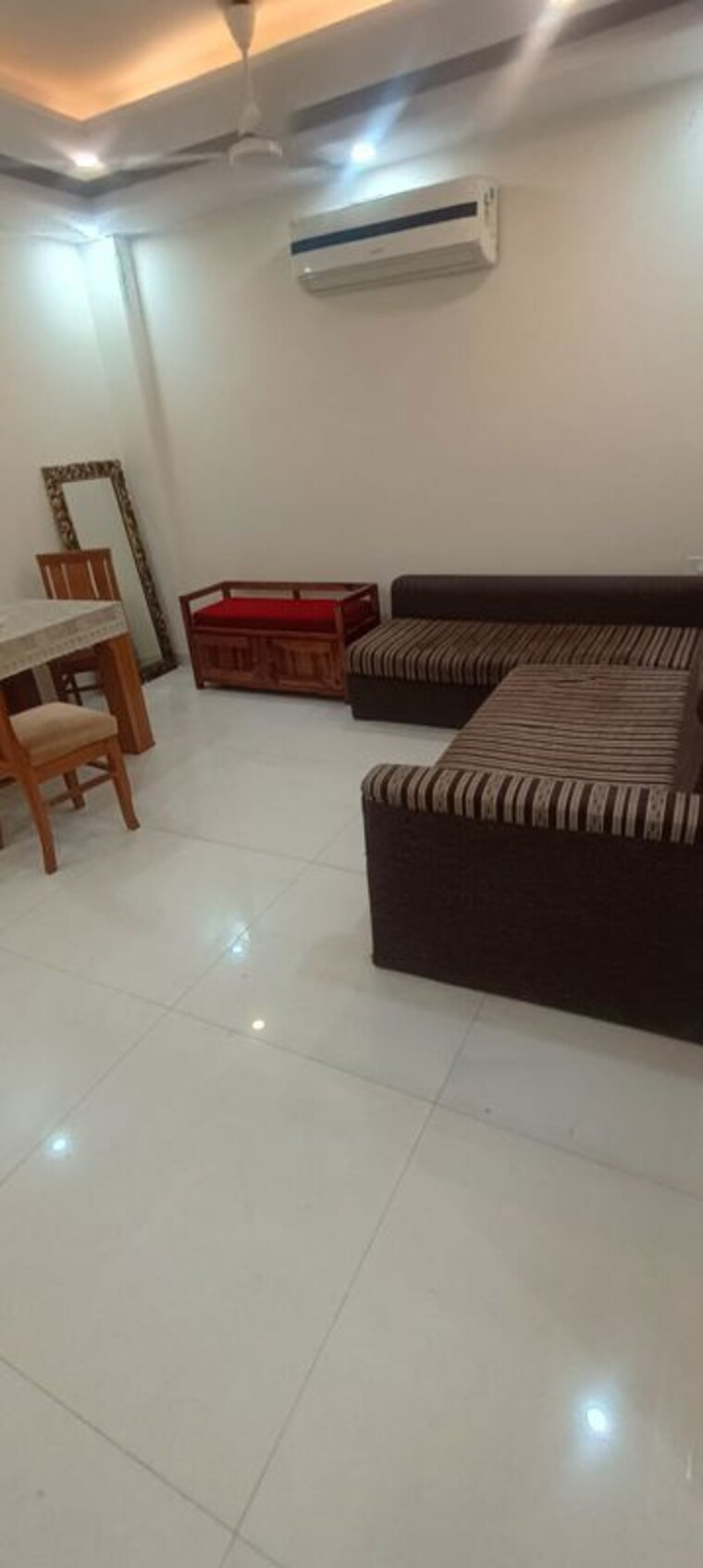 undefined, east of kailash 2 Bedroom 1300 Sq.Ft. Builder Floor In East Of Kailash Delhi 10011132