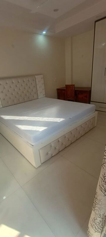 2 BHK Builder Floor For Rent in East Of Kailash