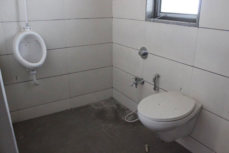 Bathroom, science city Commercial Office Space 800 Sq.Ft. In Science City Ahmedabad 10011134