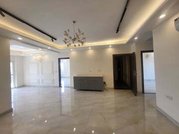 Living Room in 3 BHK Builder Floor at Sector 57 – for Rent