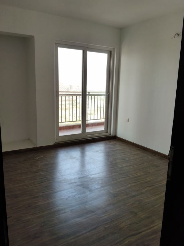3 BHK + Servant Room Apartment For Sale in Rishita Manhattan