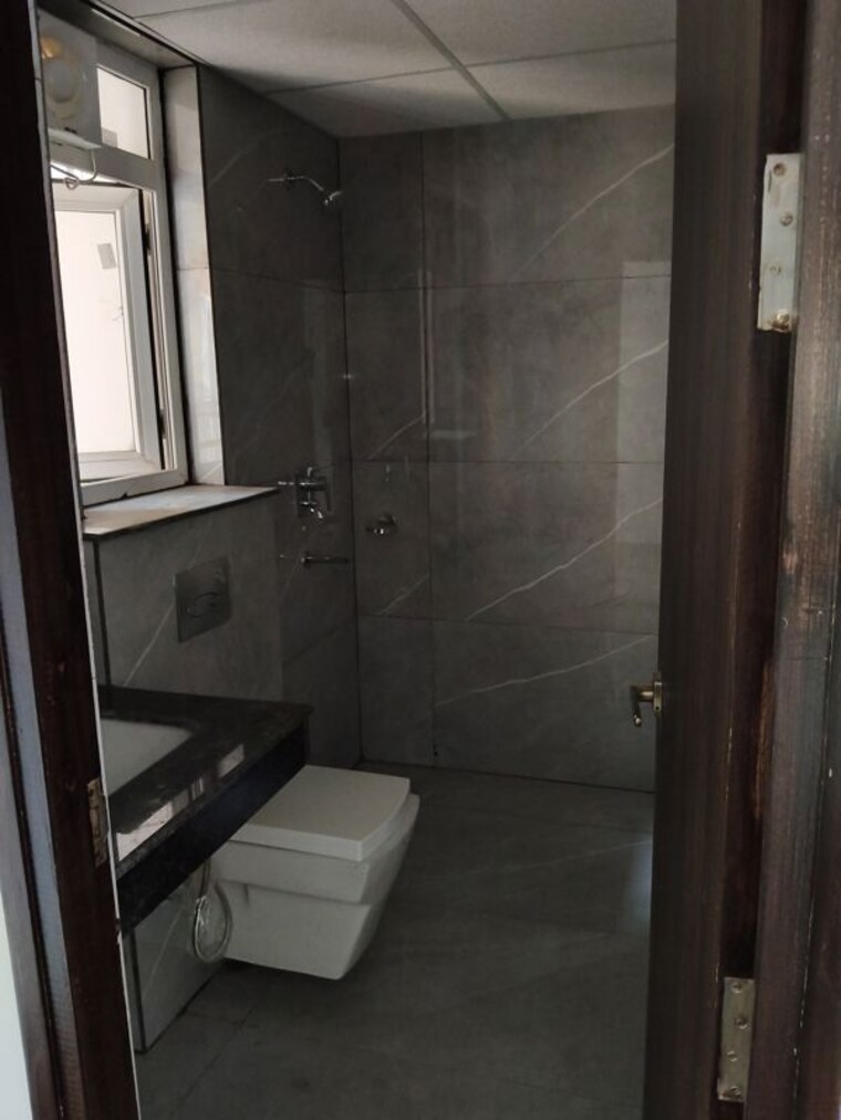 Bathroom, rishita-manhattan 3 Bedroom 1680 Sq.Ft. Apartment In Gomti Nagar Lucknow 10011167