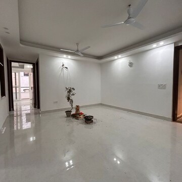 3 BHK Builder Floor For Sale in Chattarpur