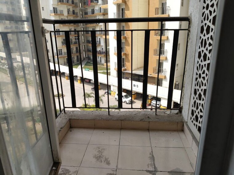 Balcony, amrapali-dream-valley 2 Bedroom 1115 Sq.Ft. Apartment In Tech Zone 4 Greater Noida Greater Noida 10011174