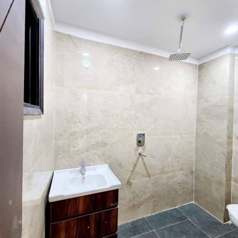 Bathroom, chattarpur 3 Bedroom 1130 Sq.Ft. Builder Floor In Chattarpur Delhi 10011175