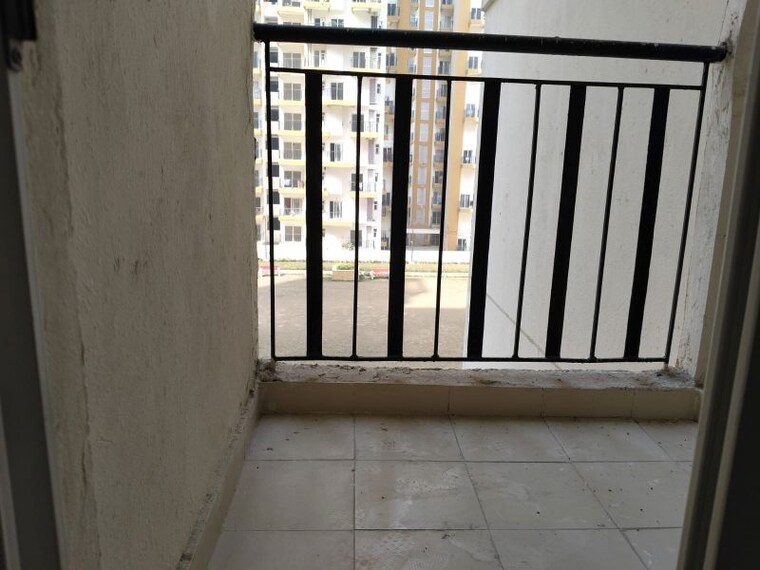 Balcony, amrapali-dream-valley 2 Bedroom 1115 Sq.Ft. Apartment In Tech Zone 4 Greater Noida Greater Noida 10011185