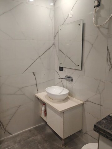 Bathroom in 4 BHK Builder Floor at Dlf Phase I – for Sale