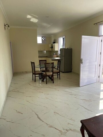 Living Room in 3 BHK Builder Floor at Sector 10 – for Rent