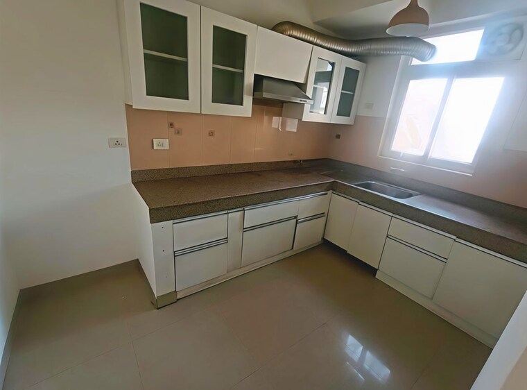 Kitchen, emaar-emerald-floors-premier 3 Bedroom 1650 Sq.Ft. Apartment In Sector 65 Gurgaon 10011201