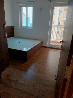 Room in 3 BHK Apartment at Rishita Manhattan, Gomti Nagar – for Sale