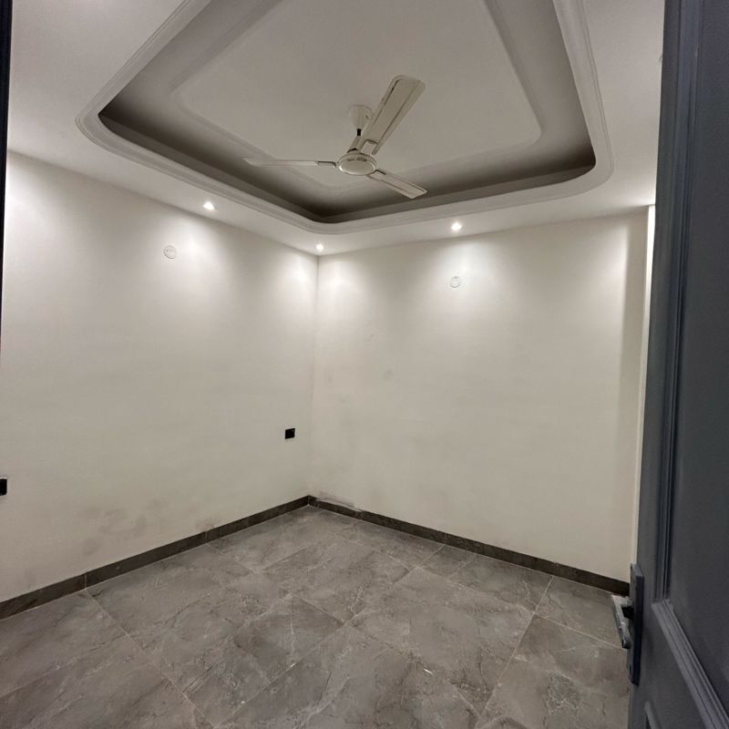 2 BHK Builder Floor For Sale in Chattarpur