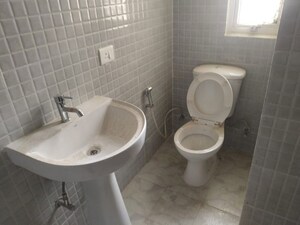Bathroom in 3 BHK Apartment at Amrapali Dream Valley, Tech Zone 4 Greater Noida – for Sale