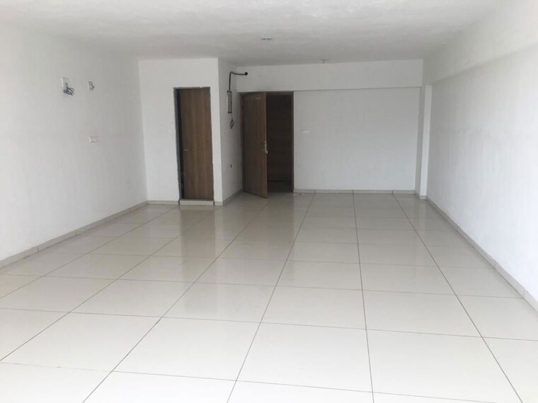 Room, science city Commercial Office Space 890 Sq.Ft. In Science City Ahmedabad 10011240