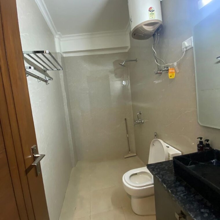 Bathroom, chattarpur 3 Bedroom 1160 Sq.Ft. Builder Floor In Chattarpur Delhi 10011259