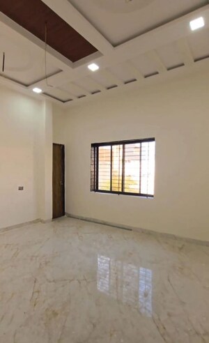 Room in 3 BHK Independent House at Mangaliya Sadak – for Sale