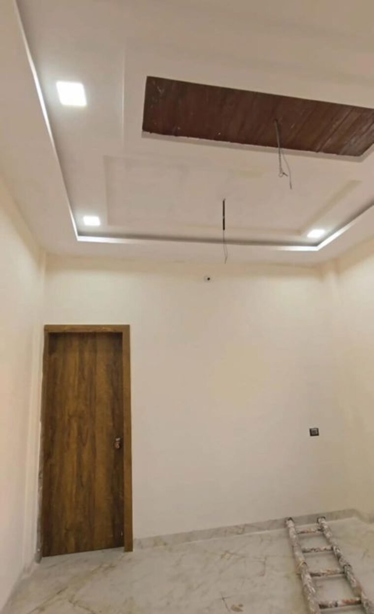 Room, mangaliya sadak 3 Bedroom 2000 Sq.Ft. Independent House In Mangaliya Sadak Indore 10006106