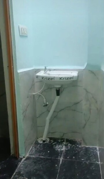 Bathroom in 3 BHK Independent House at Mangaliya Sadak – for Sale