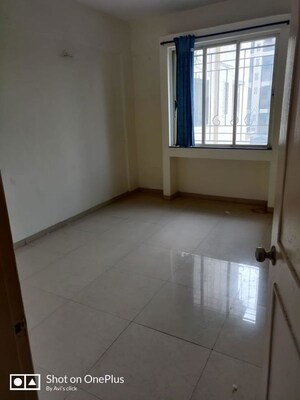 Room in 2 BHK Apartment at Rachana Beverly Hills, Baner – for Rent