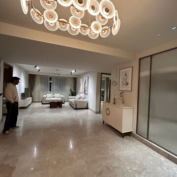 Parking in 4 BHK Builder Floor at Ghitorni – for Sale