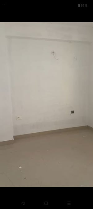 Room in 3 BHK Apartment at Landmark The Homes 81, Sector 81 – for Rent