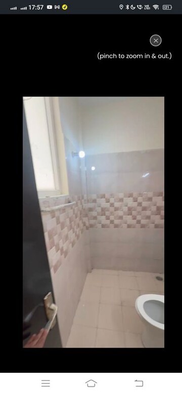 Bathroom in 4 BHK Villa at Amrapali Ivory Heights, Amrapali Dream Valley – for Rent