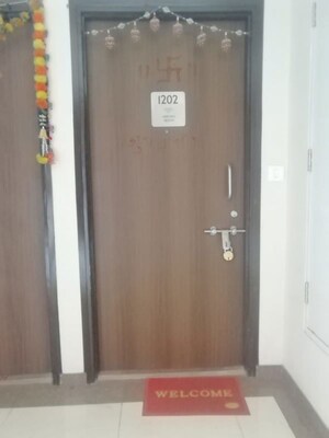 Building Lobby in 1 BHK Apartment at Lodha Downtown, Dombivli East – for Rent