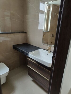 Bathroom in 3.5 BHK Apartment at Smart World Orchard, Sector 61 – for Sale