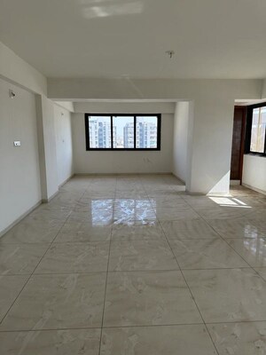 Room in  Office Space at Avirat Silver Radiance 2, Science City – for Rent