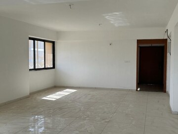 Room in  Office Space at Avirat Silver Radiance 2, Science City – for Rent