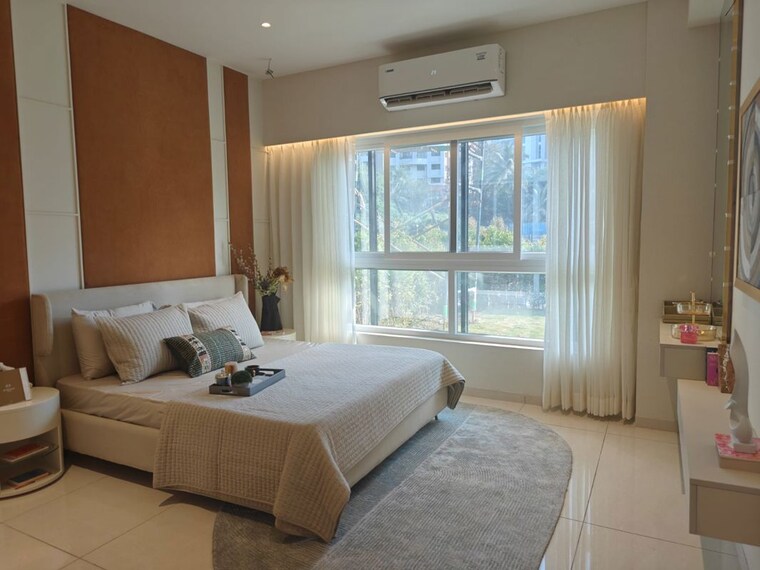 Bedroom, godrej-elaris 4 Bedroom 1904 Sq.Ft. Apartment In Magarpatta City Pune 10011310