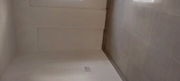 Room in 3 BHK Apartment at Kadirenahalli – for Rent