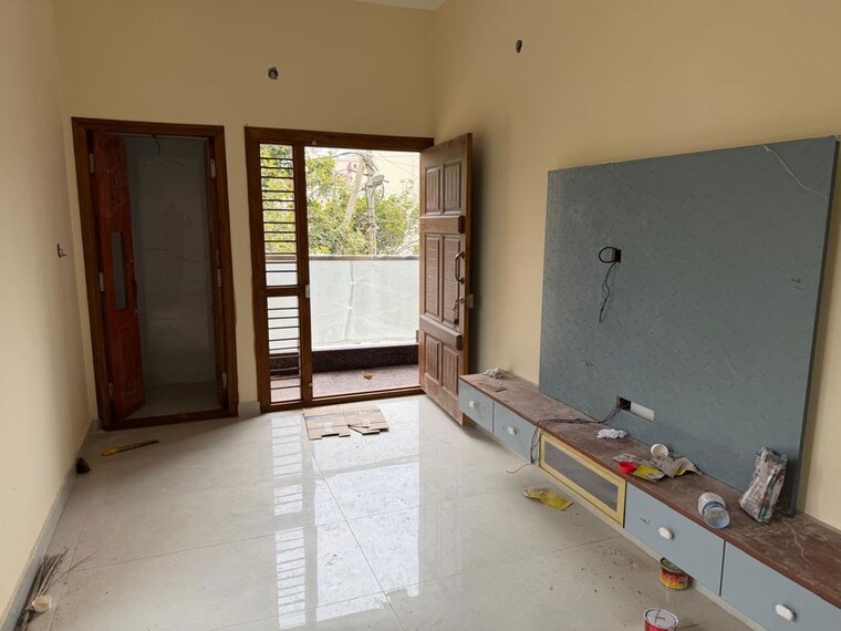 Room, jp nagar phase 8 6 Bedroom 3600 Sq.Ft. Independent House In Jp Nagar Phase 8 Bangalore 9892638