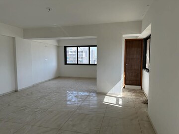 Room in  Office Space at Avirat Silver Radiance 2, Science City – for Rent