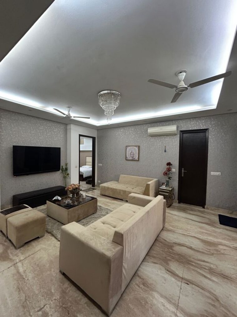 Master Bedroom, dlf city phase 3 3 Bedroom 270 Sq.Yd. Builder Floor In Dlf City Phase 3 Gurgaon 10011345