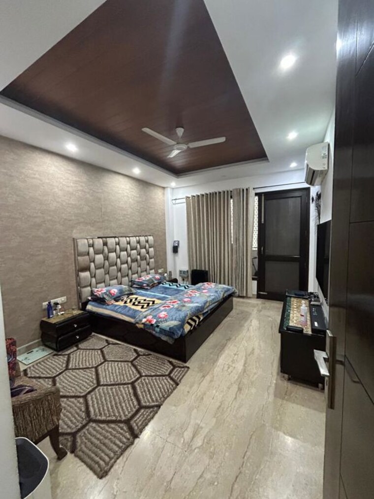 Bedroom, dlf city phase 3 3 Bedroom 270 Sq.Yd. Builder Floor In Dlf City Phase 3 Gurgaon 10011345