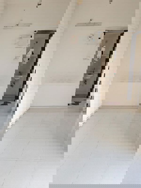 3 BHK + Servant Room 1500 Sq.Ft. Apartment in Mandarin 33 West Avenue