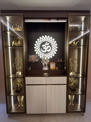 Furnished Amenities in 4 BHK Builder Floor at Sector 54 – for Sale