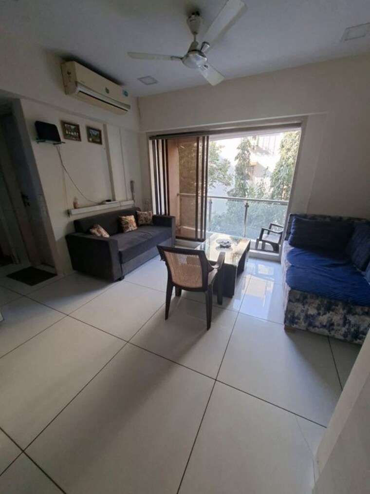 Master Bedroom, versova 1 Bedroom 500 Sq.Ft. Apartment In Versova Mumbai 10011369